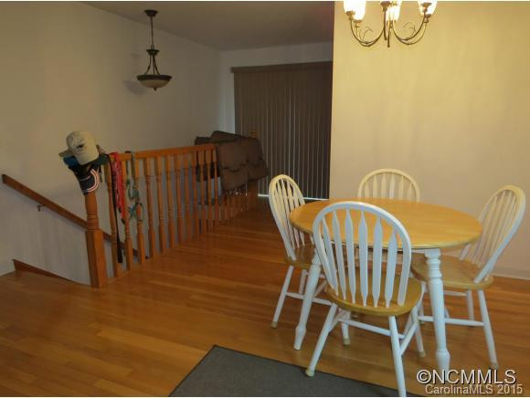 121 Bayberry Drive - Photo 8