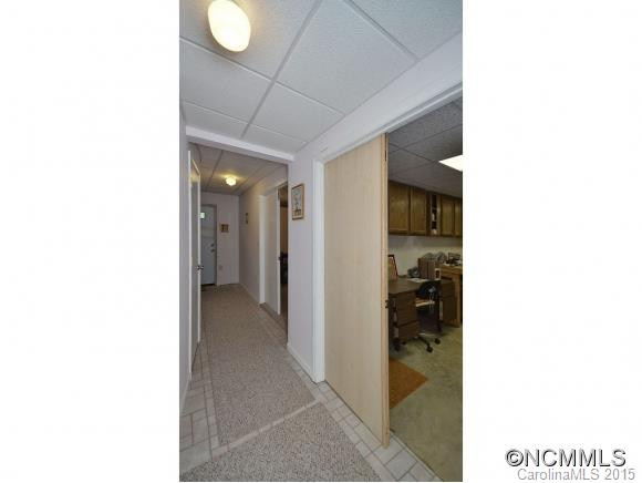 1 Carolewood Drive - Photo 14