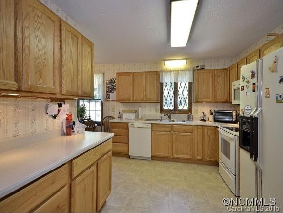 1 Carolewood Drive - Photo 4