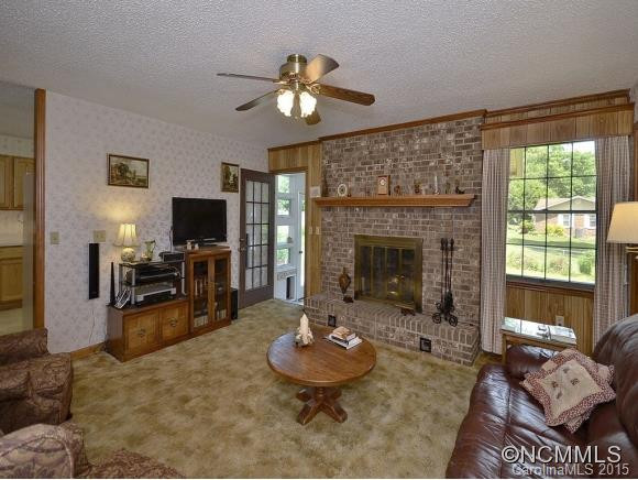 1 Carolewood Drive - Photo 6