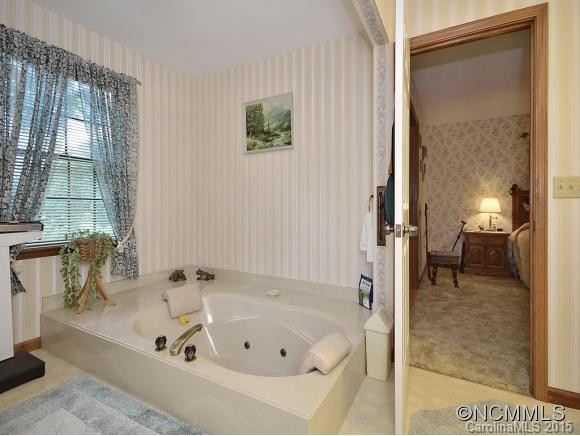 1 Carolewood Drive - Photo 9