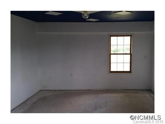 93 Laycock Road - Photo 7