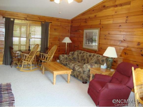 66 Elm Drive - Photo 4