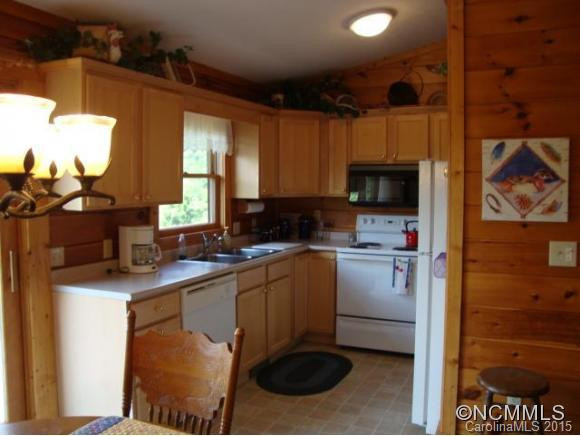 66 Elm Drive - Photo 6