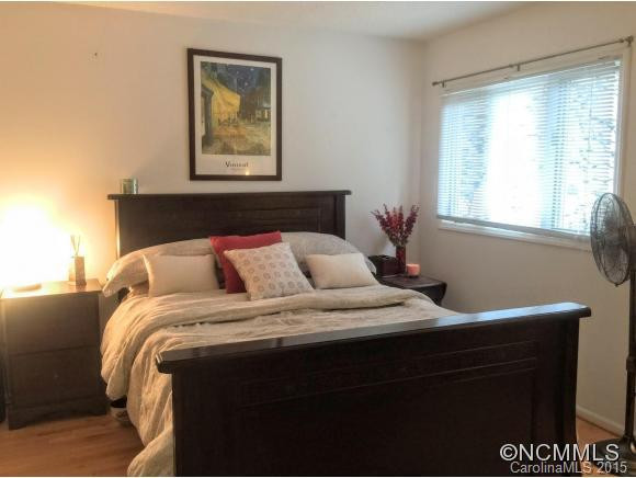 141 N Britton Creek Ct - Photo 4