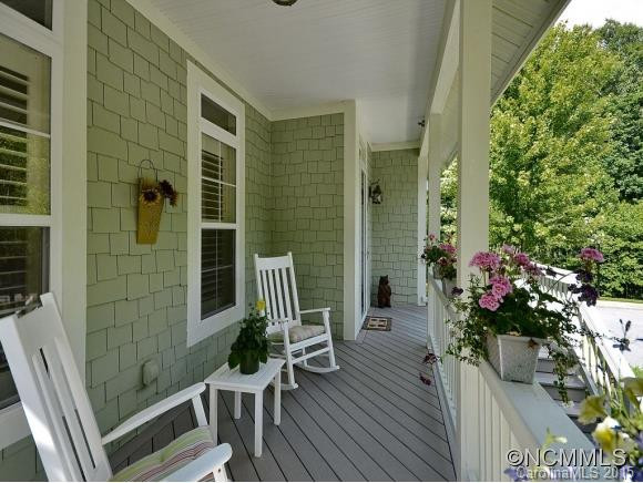 18 Halftimber Lane - Photo 2