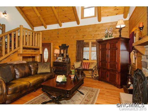 102 Carriage Dr - Photo 5