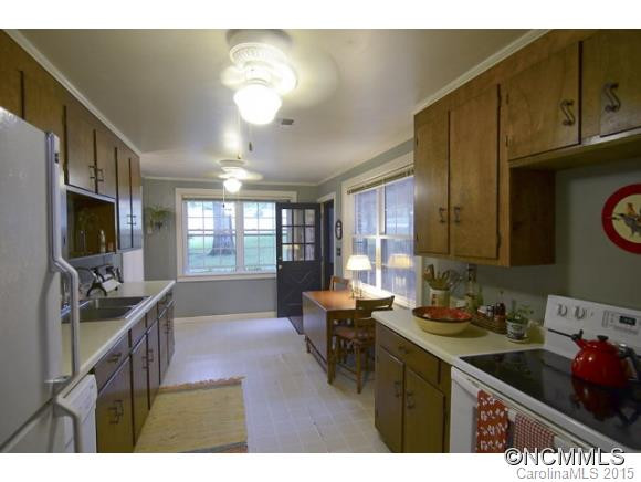 1450 Airport Road - Photo 15