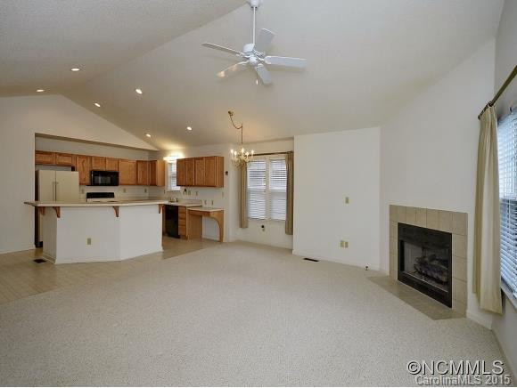 37 Gray Wolf Lane - Photo 4