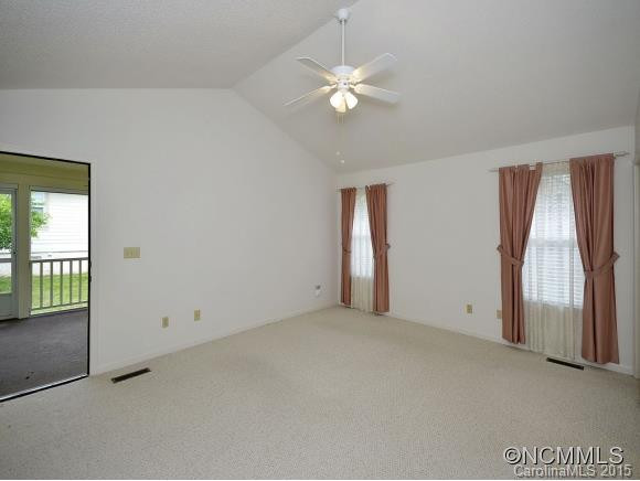37 Gray Wolf Lane - Photo 10