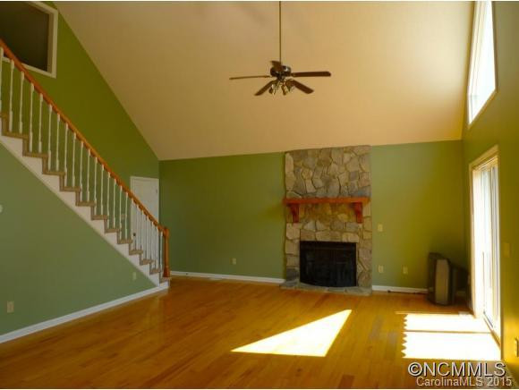 2631 Laurel Point Dr - Photo 2