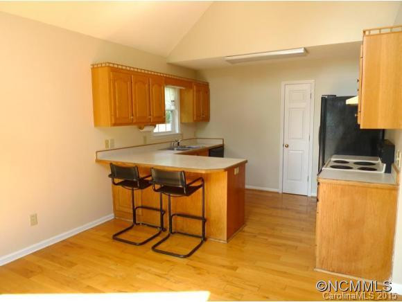 2631 Laurel Point Dr - Photo 3