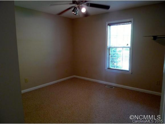 2631 Laurel Point Dr - Photo 6