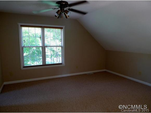 2631 Laurel Point Dr - Photo 10