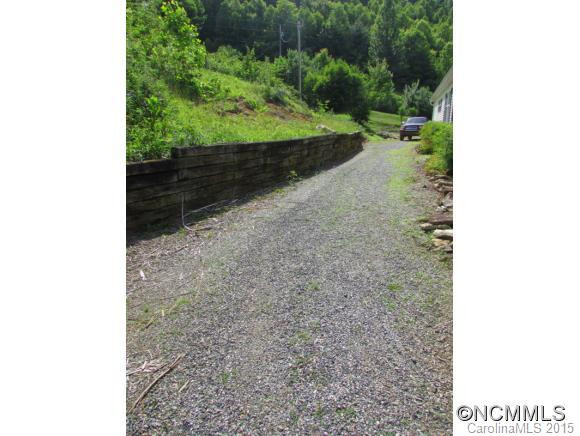 44 Buster Branch Road - Photo 17