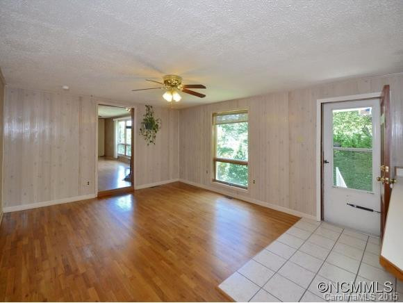 27 CIRCLE DRIVE - Photo 9