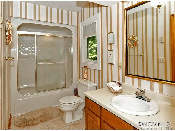 37 Mountain Crest Drive - Photo 11