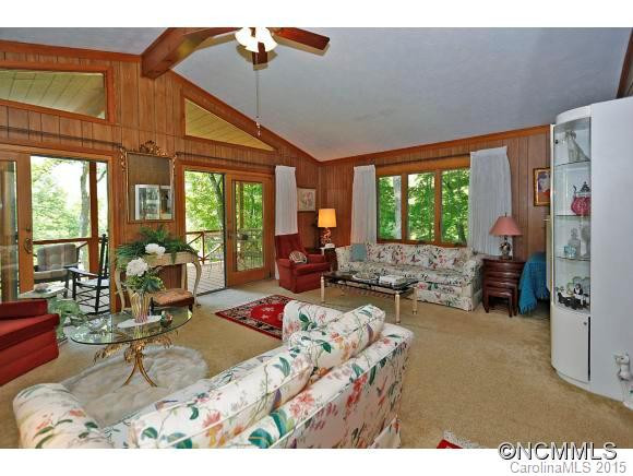37 Mountain Crest Drive - Photo 3
