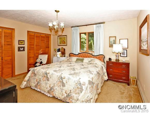 37 Mountain Crest Drive - Photo 8