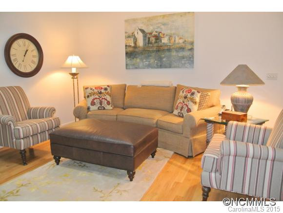 16 Unoga Court - Photo 2