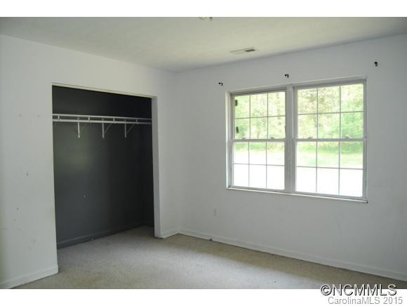 122 Crest Rd - Photo 11