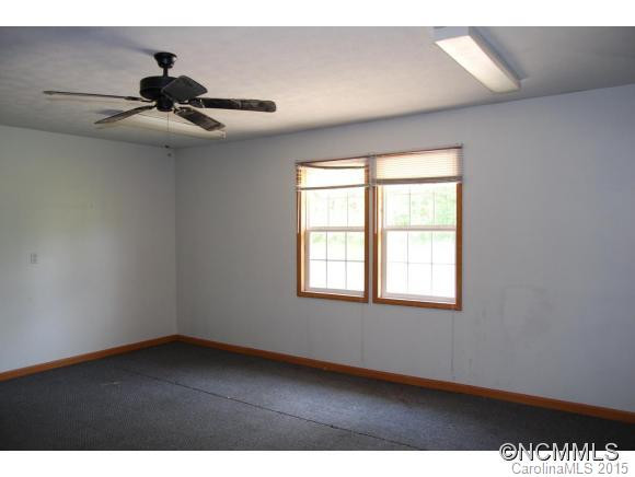 122 Crest Rd - Photo 12