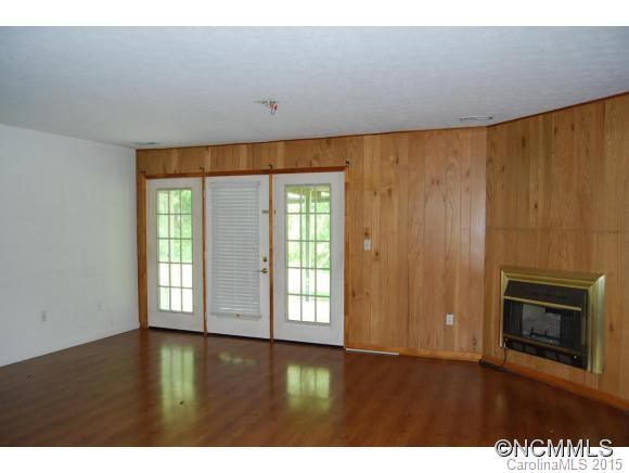 122 Crest Rd - Photo 5