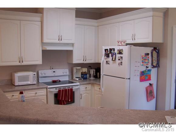 243 Stratford Dr. - Photo 9