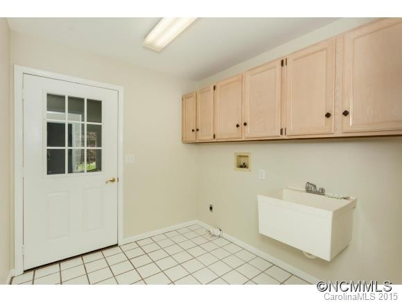 71 Oak Gate Drive - Photo 17