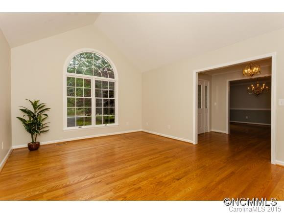 71 Oak Gate Drive - Photo 3