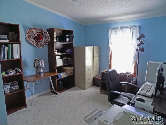 29 Bittersweet Drive - Photo 10
