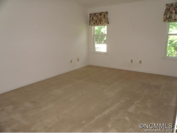 903 Woodlea Court - Photo 16