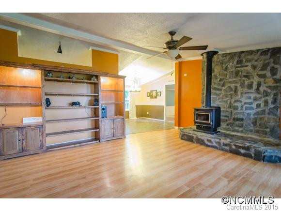 58 McIntosh Road - Photo 4