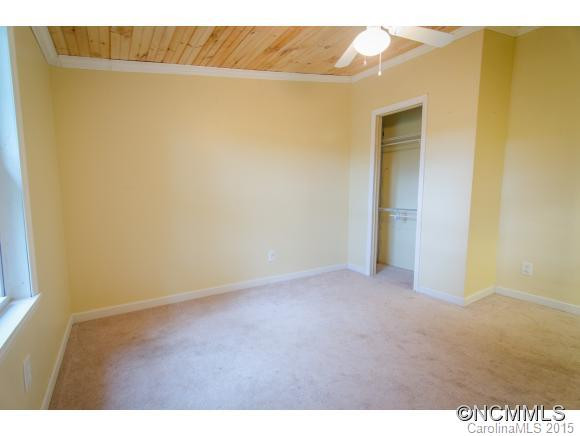 58 McIntosh Road - Photo 8