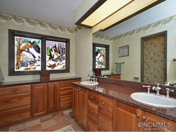 605 Upper Sondley Drive - Photo 13