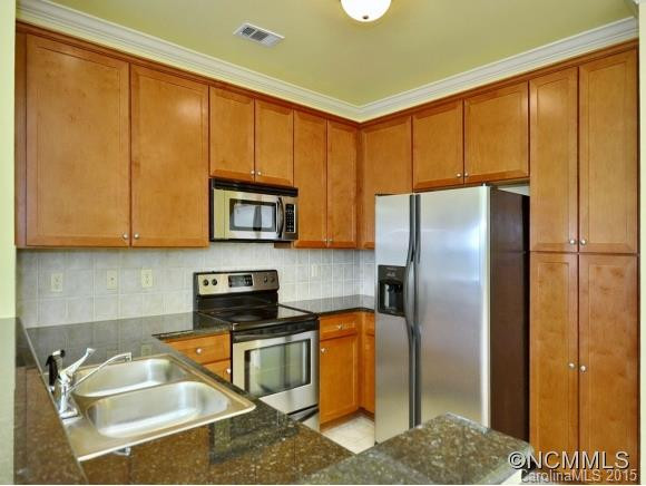 9 KENILWORTH KNOLL, #410 - Photo 4