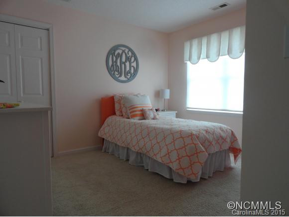 1015 Thorncrest. Drive - Photo 13
