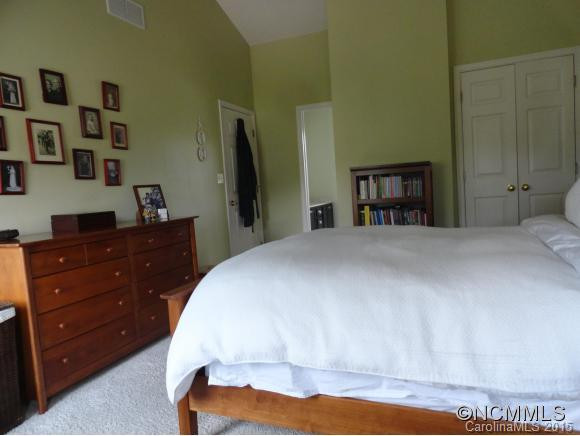 1015 Thorncrest. Drive - Photo 10