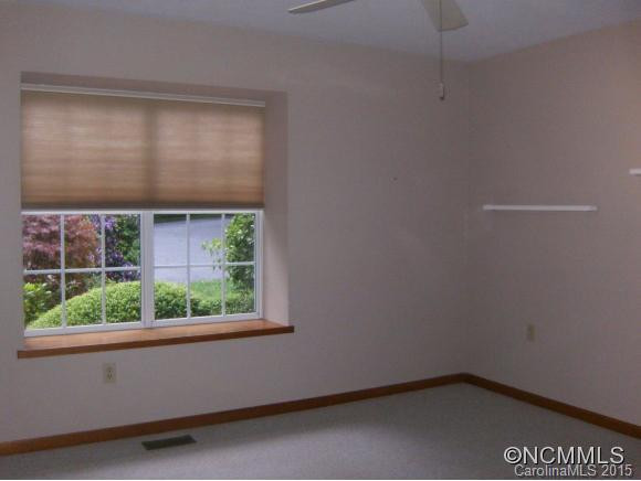 621 East Park Place - Photo 12