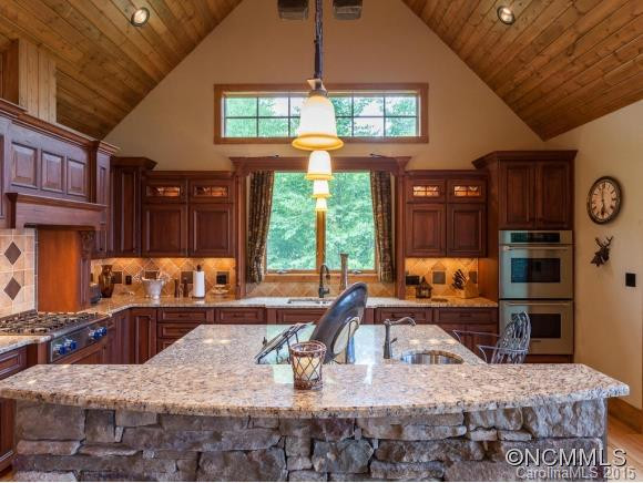 105 Rockyknob Road - Photo 11