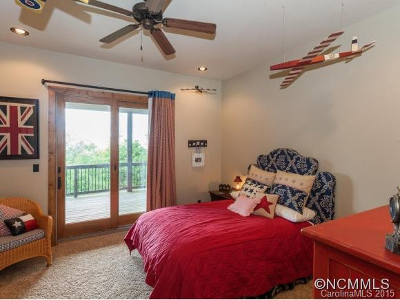 105 Rockyknob Road - Photo 22