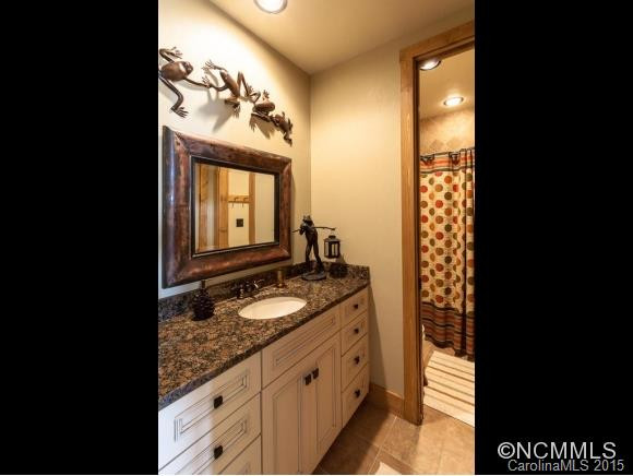 105 Rockyknob Road - Photo 23