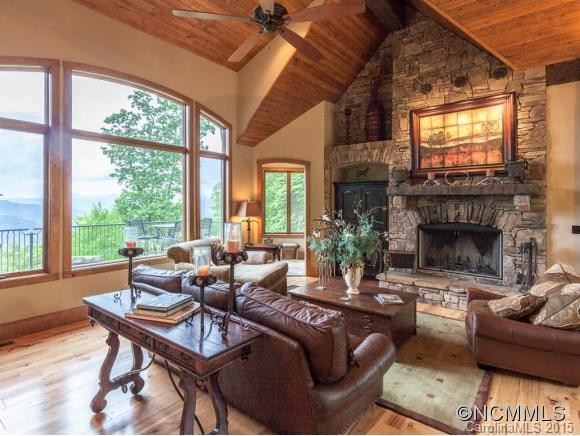 105 Rockyknob Road - Photo 4