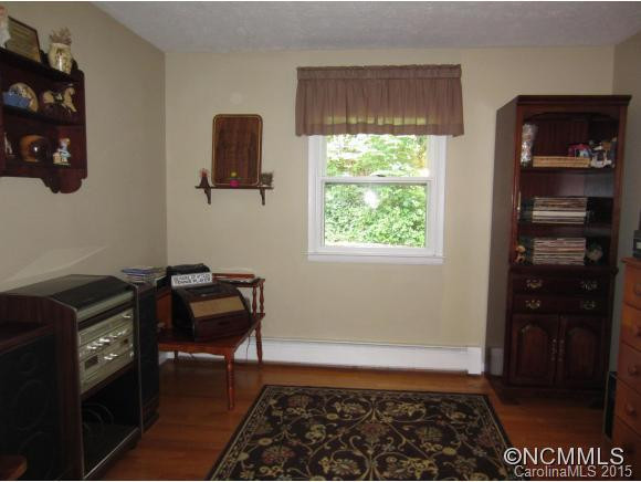 526 Overhill Dr - Photo 13