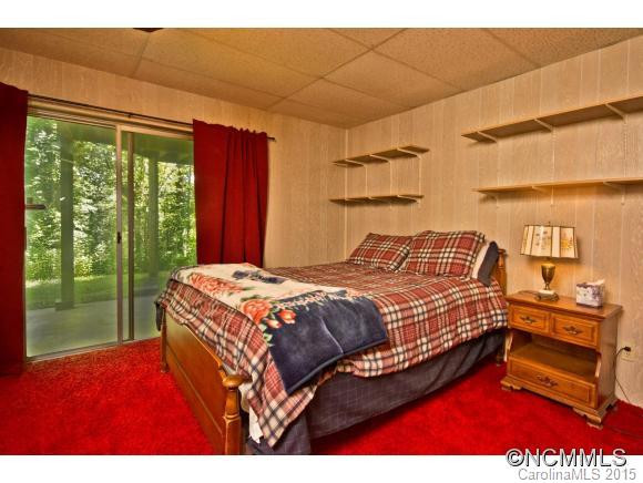 8 Mayfair Drive - Photo 17