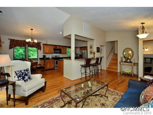 151 Beechwood Circle - Photo 4