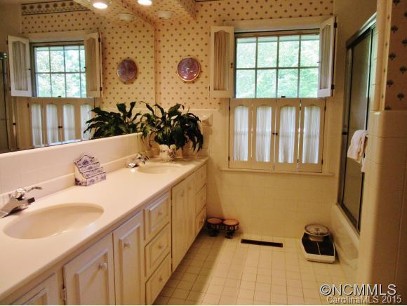 402 Crooked Creek Road - Photo 13