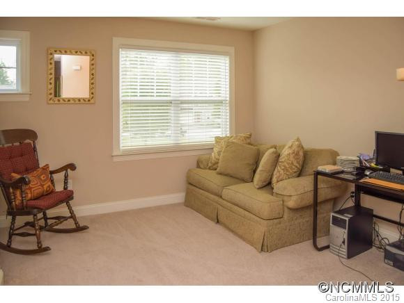 65 Foxden Drive - Photo 8