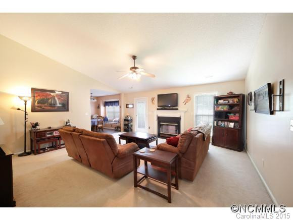 55 English Oak Road - Photo 3