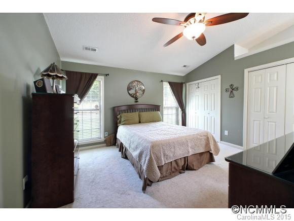 55 English Oak Road - Photo 7